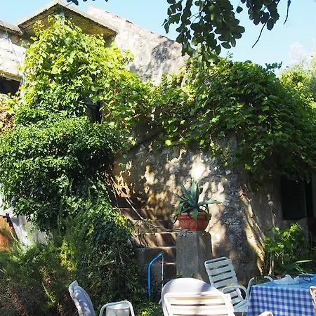Sweet Mljet 2*